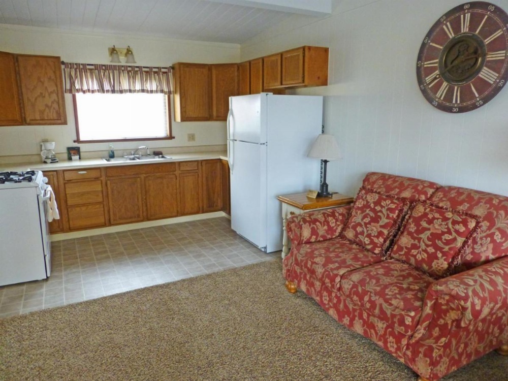 Redwood Suites Image 17