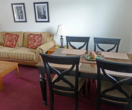 Redwood Suites image 19