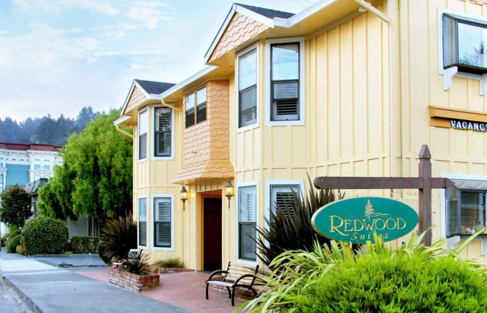 Redwood Suites Image 34